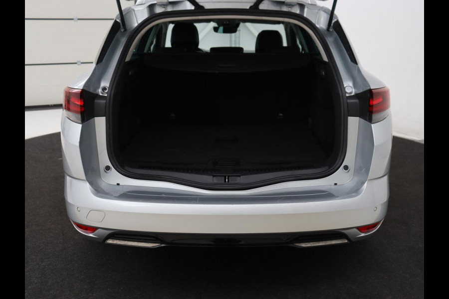 Renault Mégane 1.3 TCe Business Edition One | Panoramadak | Leder | Stoelverwarming | Massage | Camera | Carplay | Keyless | Full LED | Navigatie | Cruise control