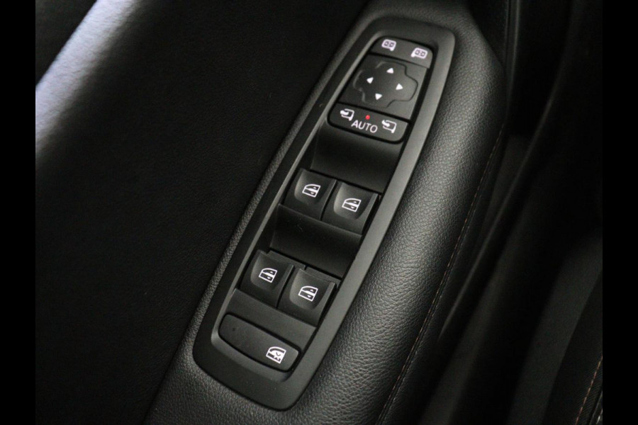 Renault Mégane 1.3 TCe Business Edition One | Panoramadak | Leder | Stoelverwarming | Massage | Camera | Carplay | Keyless | Full LED | Navigatie | Cruise control