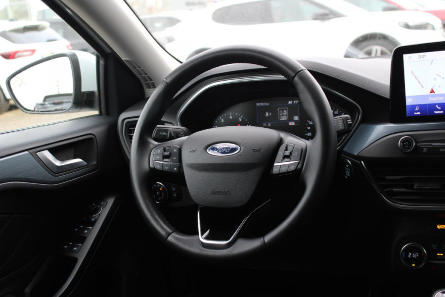 Ford FOCUS Wagon 1.0 EcoBoost Active X Business | Wegklapbare Trekhaak | Stoel + Stuurverwarming | Adaptive Cruise Control | Climate Control | Camera | BLIS |