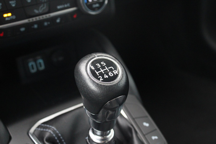 Ford FOCUS Wagon 1.0 EcoBoost Active X Business | Wegklapbare Trekhaak | Stoel + Stuurverwarming | Adaptive Cruise Control | Climate Control | Camera | BLIS |