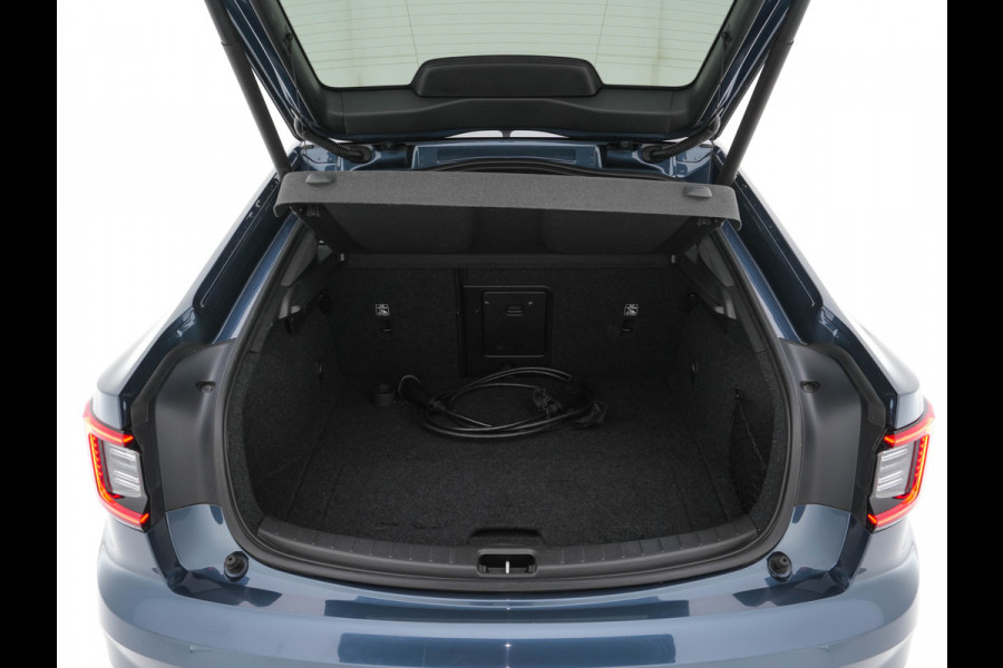 Polestar 2 Long Range Dual Motor Launch Edition 78kWh [ 3-Fase-11kW ] {SOH-91%} (INCL.BTW) Aut.*PANO | NAVI-FULLMAP | FULL-LED | ADAPTIVE-CRUISE | BLINDSPOT | TOPVIEW | KEYLESS | LANE-ASSIST | DIGI-COCKPIT | CARPLAY | DAB+ | HEATED-SPORTSEATS | CAMERA | MEMORY-PACK | PDC