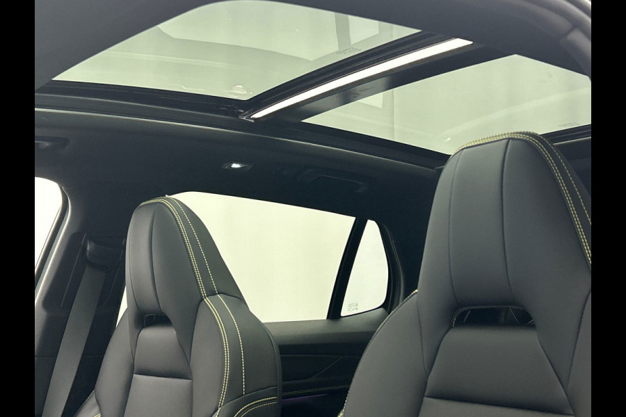 Lynk & Co 01 1.5 More Leder | Pano | Stoel+Stuurwielverwarming | Keyless