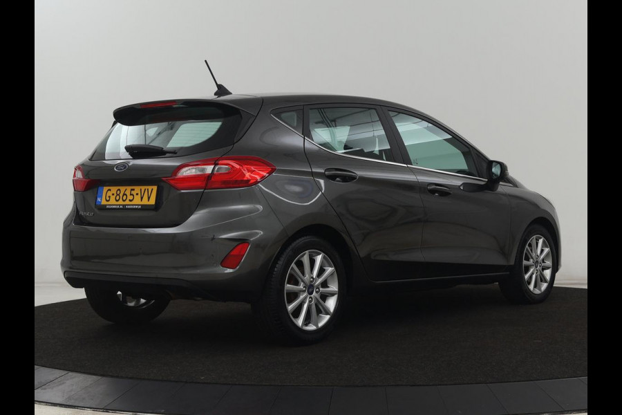 Ford Fiesta 1.0 EcoBoost Titanium | 1e eigenaar | Carplay | Climate control | Parkeerhulp | Cruise control | DAB | Bluetooth