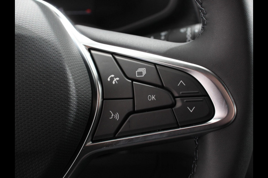 Renault Trafic 2.0 Blue dCi 110PK T30 L2H1 Advance Navigatie bluetooth DAB Camera Airco Trekhaak Houten bekleding Lichtmetalen velgen