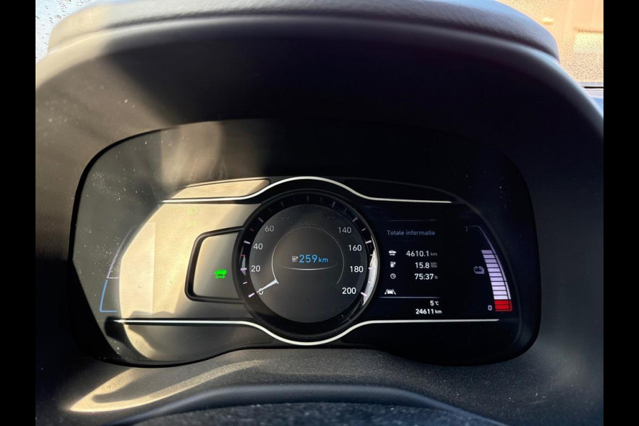 Hyundai Kona Aut. EV Fashion 64 kWh | Navi | Camera |