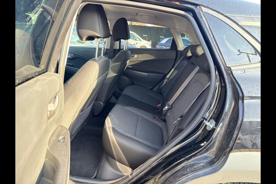 Hyundai Kona Aut. EV Fashion 64 kWh | Navi | Camera |