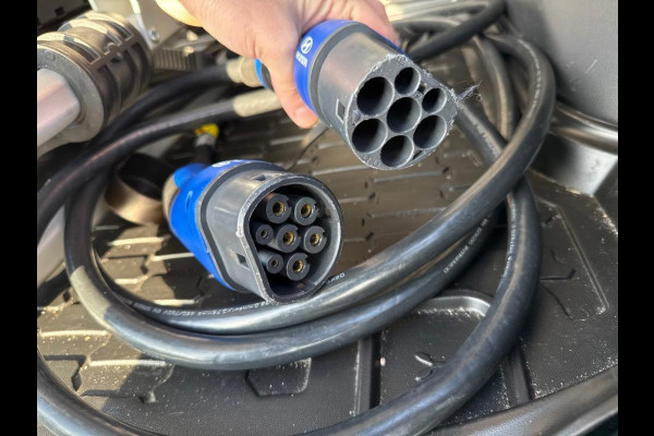 Hyundai Kona Aut. EV Fashion 64 kWh | Navi | Camera |