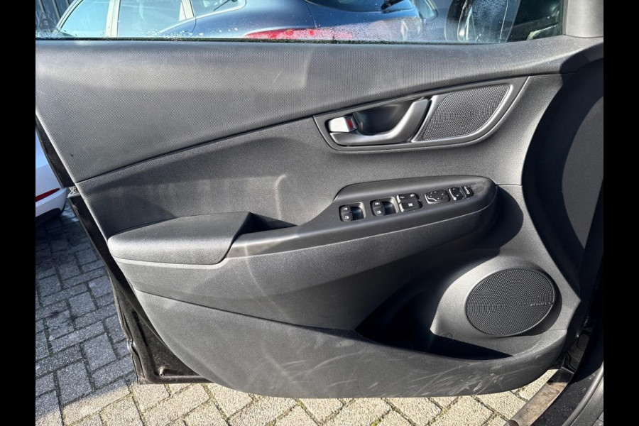 Hyundai Kona Aut. EV Fashion 64 kWh | Navi | Camera |