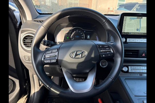 Hyundai Kona Aut. EV Fashion 64 kWh | Navi | Camera |
