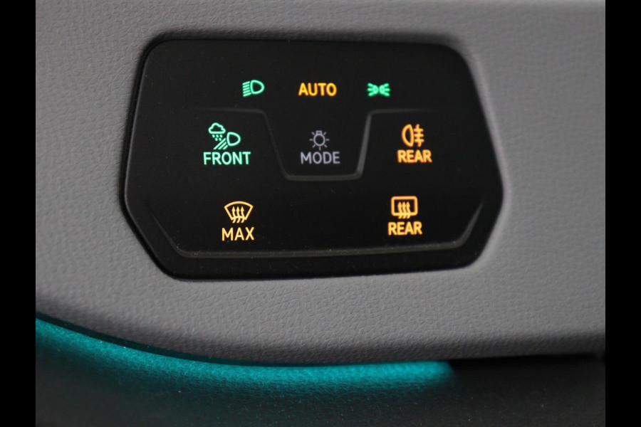 Volkswagen ID.3 First Plus 58 kWh | Trekhaak | Stoel & stuurverwarming | Camera | Adaptive cruise | Sfeerverlichting | Carplay | Navigatie | Keyless | Matrix LED