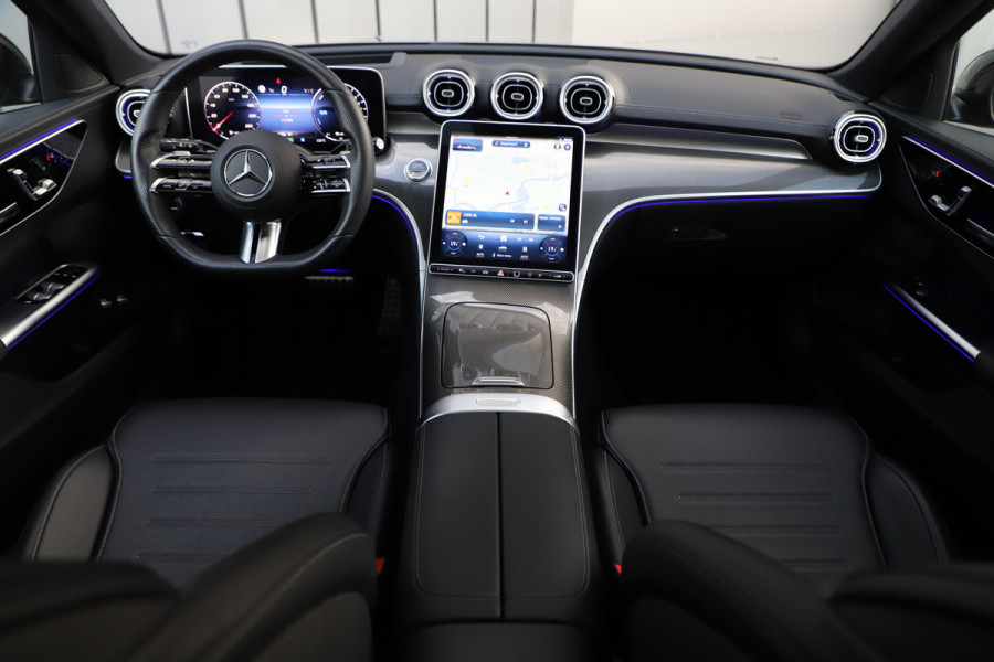 Mercedes-Benz C-Klasse 300e AMG | 313PK | Head-up | Keyless-go | Sfeerverlichting | Memory | Pano | Leder | Standkachel | Trekhaak | 2022.