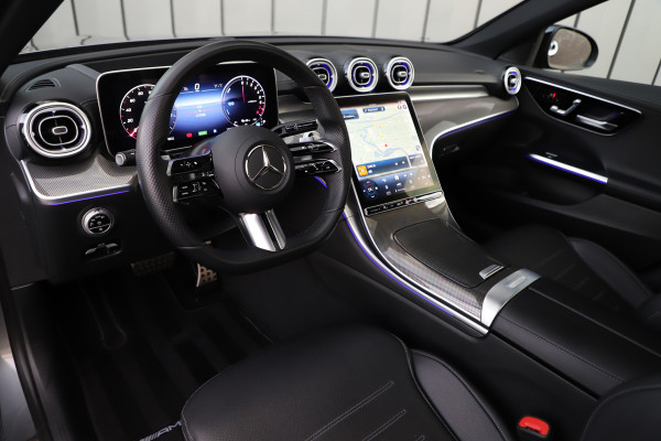 Mercedes-Benz C-Klasse 300e AMG | 313PK | Head-up | Keyless-go | Sfeerverlichting | Memory | Pano | Leder | Standkachel | Trekhaak | 2022.