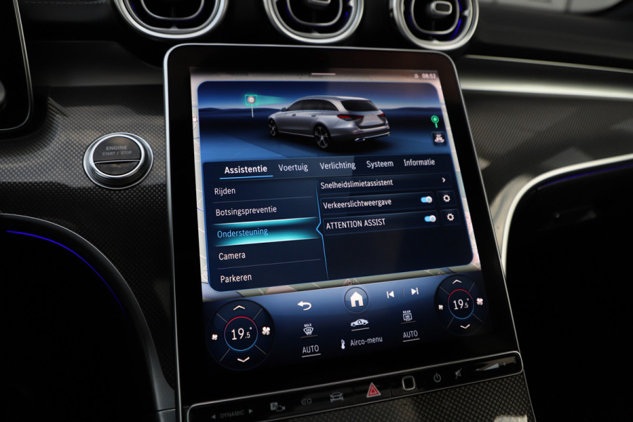 Mercedes-Benz C-Klasse 300e AMG | 313PK | Head-up | Keyless-go | Sfeerverlichting | Memory | Pano | Leder | Standkachel | Trekhaak | 2022.