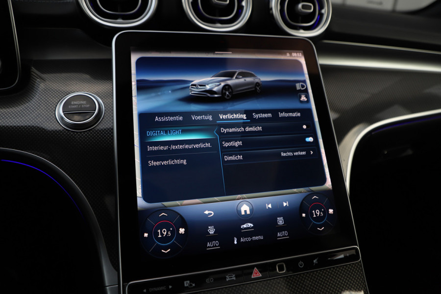 Mercedes-Benz C-Klasse 300e AMG | 313PK | Head-up | Keyless-go | Sfeerverlichting | Memory | Pano | Leder | Standkachel | Trekhaak | 2022.