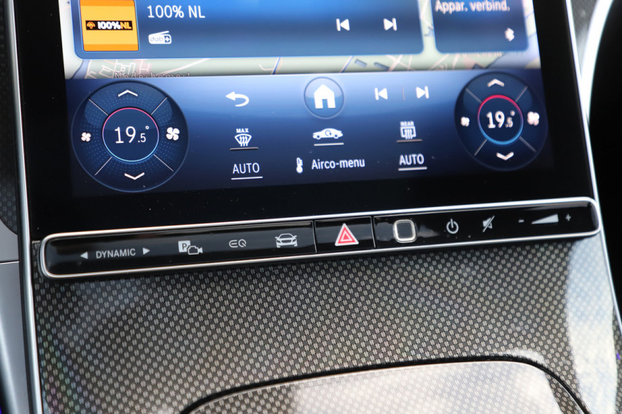 Mercedes-Benz C-Klasse 300e AMG | 313PK | Head-up | Keyless-go | Sfeerverlichting | Memory | Pano | Leder | Standkachel | Trekhaak | 2022.