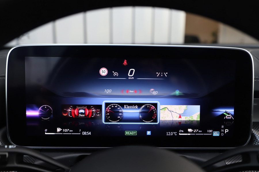 Mercedes-Benz C-Klasse 300e AMG | 313PK | Head-up | Keyless-go | Sfeerverlichting | Memory | Pano | Leder | Standkachel | Trekhaak | 2022.