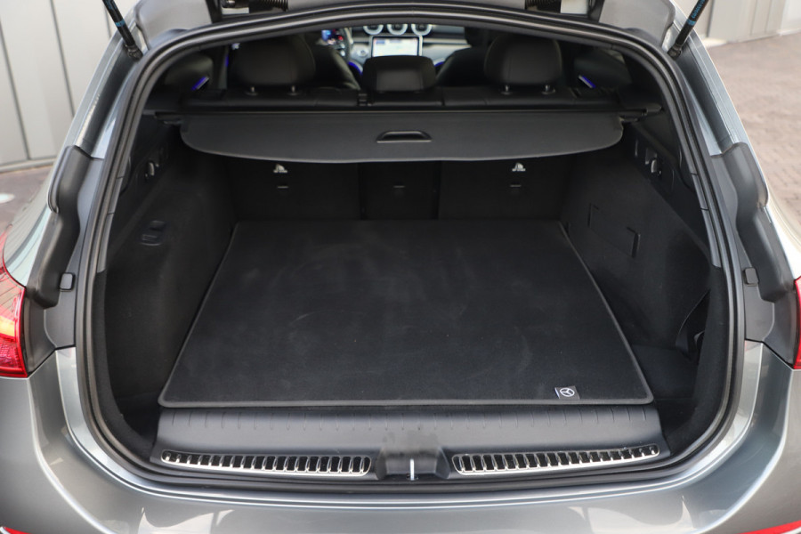 Mercedes-Benz C-Klasse 300e AMG | 313PK | Head-up | Keyless-go | Sfeerverlichting | Memory | Pano | Leder | Standkachel | Trekhaak | 2022.