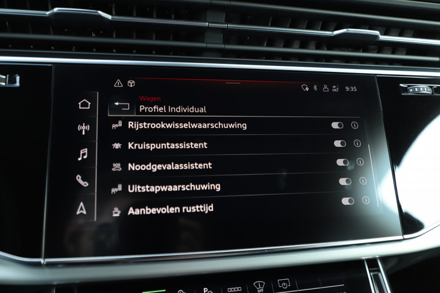 Audi Q7 60 TFSI e quattro Competition | 462PK | Luchtvering | Head-up | Massage | Keyless-go | S-Stoelen | Matrix-led | Trekhaak | Stand