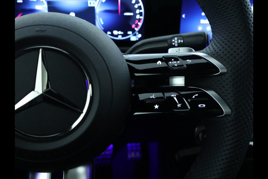 Mercedes-Benz A-Klasse 250 e Business Solution AMG | AMG Line Plus pakket | Trekhaak | Nightpakket  | 360°-camera | Dodehoekassistent | Antidiefstalpakket  | Inclusief 24 maanden Mercedes-Benz Certified garantie voor Europa.