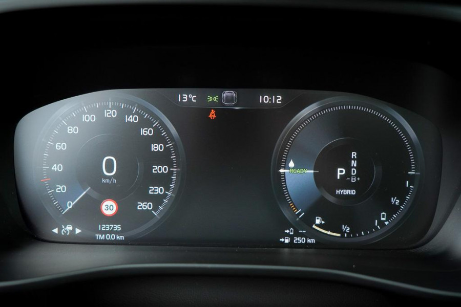 Volvo XC40 1.5 T5 Recharge R-Design / Pano / NL Auto / 1e Eig / Incl BTW