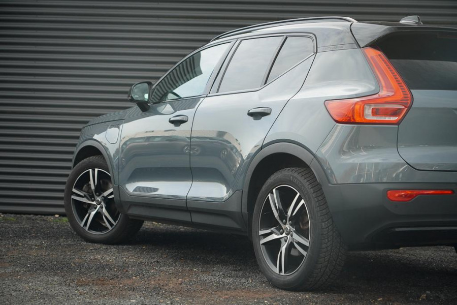 Volvo XC40 1.5 T5 Recharge R-Design / Pano / NL Auto / 1e Eig / Incl BTW