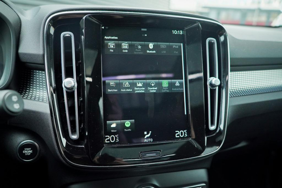 Volvo XC40 1.5 T5 Recharge R-Design / Pano / NL Auto / 1e Eig / Incl BTW