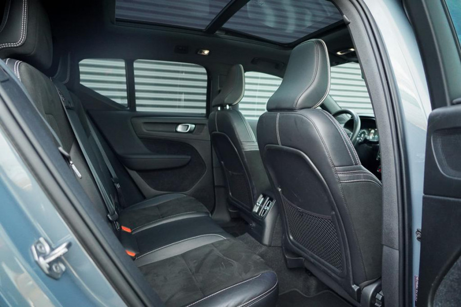 Volvo XC40 1.5 T5 Recharge R-Design / Pano / NL Auto / 1e Eig / Incl BTW