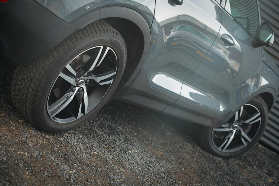 Volvo XC40 1.5 T5 Recharge R-Design / Pano / NL Auto / 1e Eig / Incl BTW