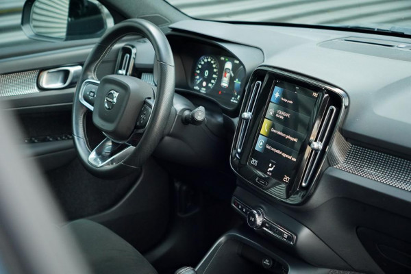 Volvo XC40 1.5 T5 Recharge R-Design / Pano / NL Auto / 1e Eig / Incl BTW
