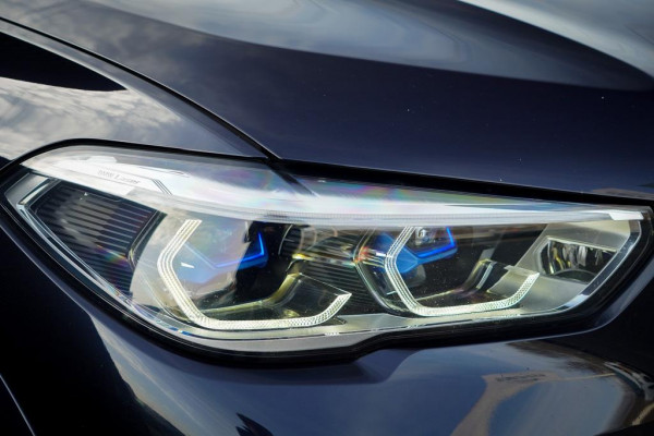 BMW X5 xDrive30d High Executive / Luchtvering / HUD / 22 '' / M-Sport / Skylounge / Adaptive