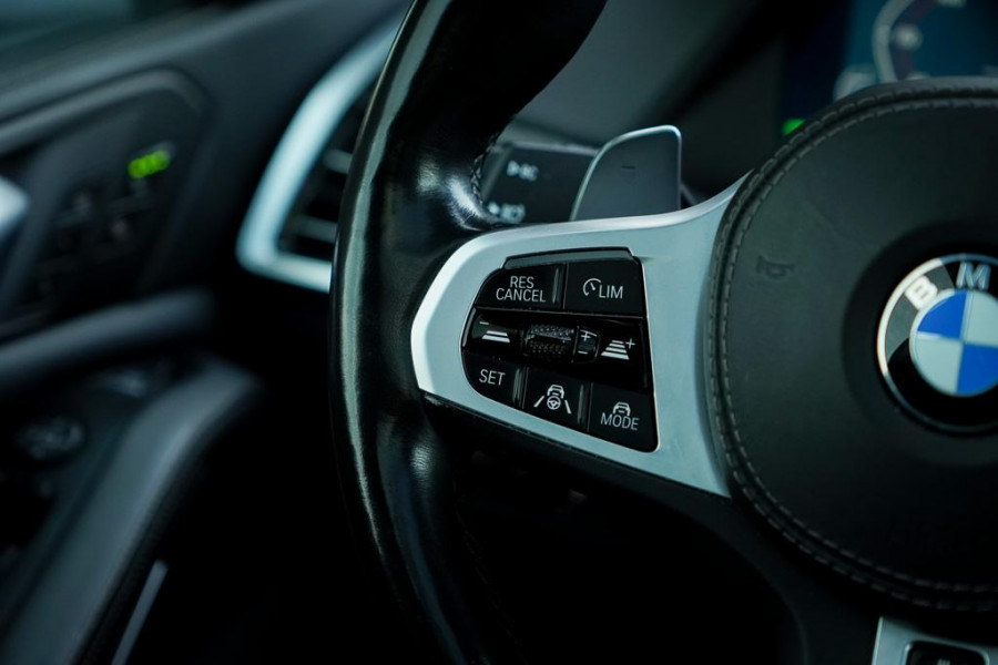 BMW X5 xDrive30d High Executive / Luchtvering / HUD / 22 '' / M-Sport / Skylounge / Adaptive