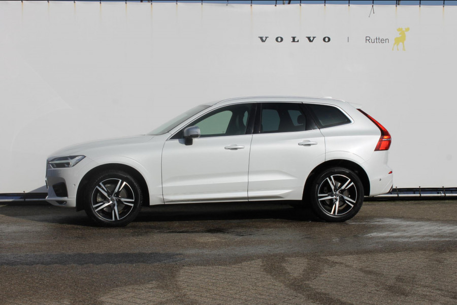 Volvo XC60 T5 250PK Automaat R-Design Adaptieve cruise control / Semi elektrisch wegklapbare trekhaak / Apple Carplay / Stoel en stuurwielverwarming / Parkeersensoren voor en achter met parkeercamera