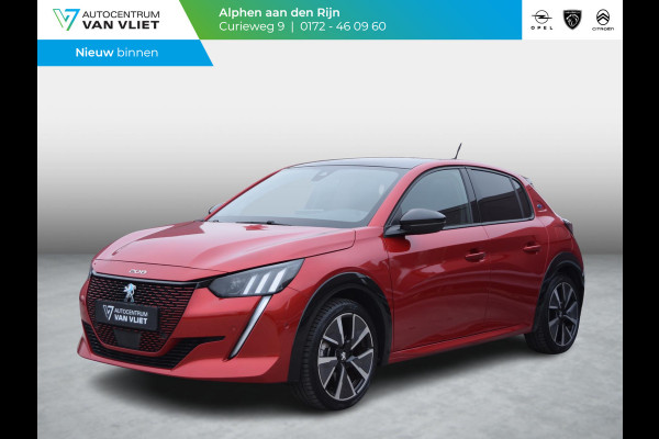 Peugeot e-208 EV GT Pack 50 kWh SOH 95% | PANORAMADAK | CAMERA MET SENSOREN | E.C.C. | STOELVERWARMING |