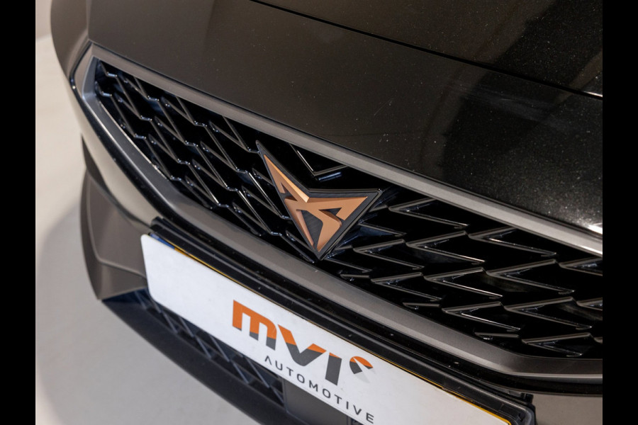 CUPRA Leon Sportstourer 1.4 e-Hybrid VZ Performance / 245pk / Panorama dak / Achteruitrij camera /