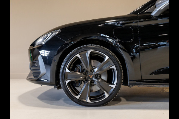 CUPRA Leon Sportstourer 1.4 e-Hybrid VZ Performance / 245pk / Panorama dak / Achteruitrij camera /