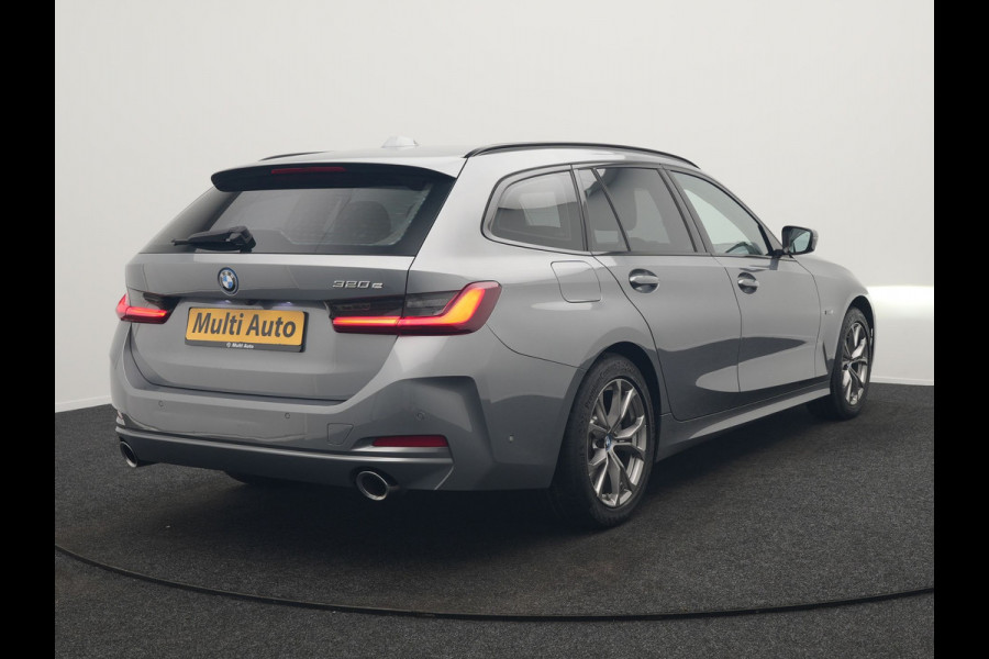 BMW 3 Serie Touring 320e Sportline FACELIFT Plug In Hybrid Dealer O.H PHEV | Panodak | Widescreen Navi | Harman Kardon | Camera | Keyless | Stuurverwarming | Apple Carplay | BLIS |