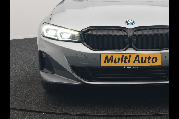 BMW 3 Serie Touring 320e Sportline FACELIFT Plug In Hybrid Dealer O.H PHEV | Panodak | Widescreen Navi | Harman Kardon | Camera | Keyless | Stuurverwarming | Apple Carplay | BLIS |