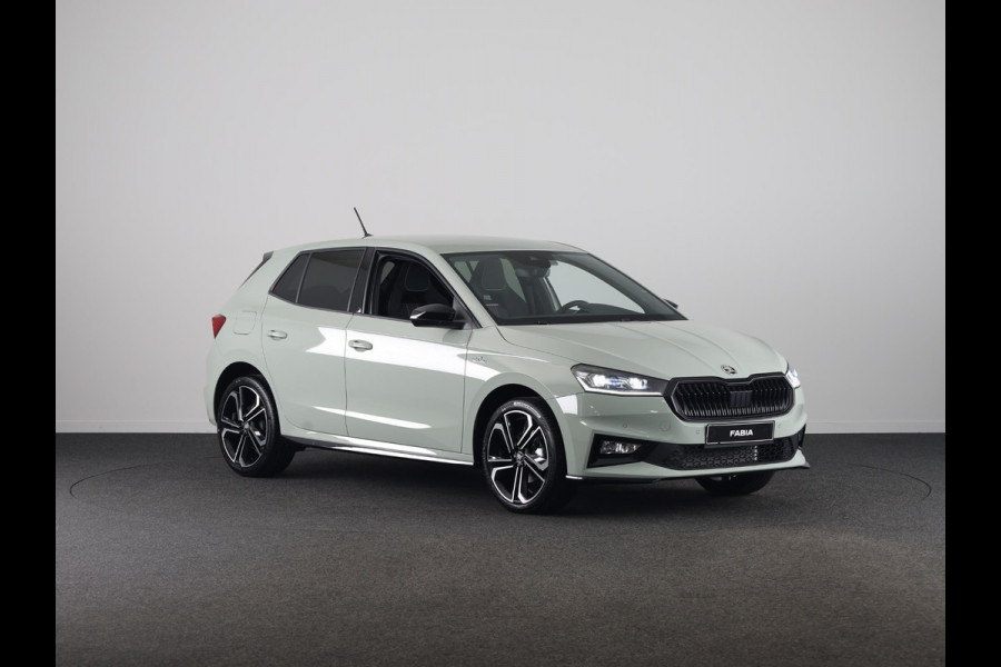 Škoda Fabia Monte Carlo 1.0 TSI 115 pk 7 versn. DSG | Navigatie pakket | Travel assist | Licht en Zicht plus | Verwarmbare voorstoelen