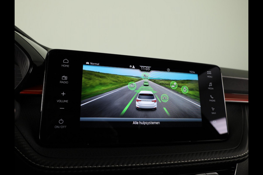 Škoda Fabia Monte Carlo 1.0 TSI 115 pk 7 versn. DSG | Navigatie pakket | Travel assist | Licht en Zicht plus | Verwarmbare voorstoelen