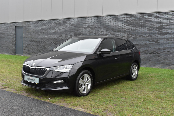 Škoda SCALA 1.0 TSI Ambition Automaat Carplay Navigatie Front/lane assist Stoelverwarming Parkeer sensoren