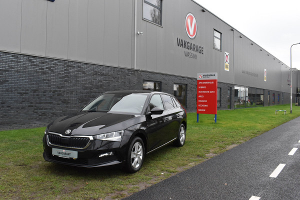Škoda SCALA 1.0 TSI Ambition Automaat Carplay Navigatie Front/lane assist Stoelverwarming Parkeer sensoren