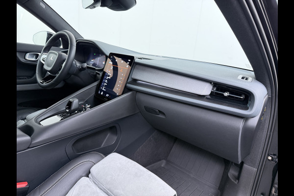 Polestar 2 PERFORMANCE LR AWD Soh 91% 78kWh Adap.Cruise Panoramadak Harman&Kardon® Leder-Alcantara Navi Ecc Apple Carplay Android Auto 360° SOH 91% 4WD Stuur-Stoel-Achterbankverwarming Elek.Achterklep Privacy Glas Lmv 20" Led Dodehoekdetectie Rijstrooksensor Wifi 1e Eigenaar Origineel Nederlandse Auto
