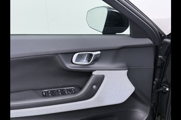 Polestar 2 PERFORMANCE LR AWD Soh 91% 78kWh Adap.Cruise Panoramadak Harman&Kardon® Leder-Alcantara Navi Ecc Apple Carplay Android Auto 360° SOH 91% 4WD Stuur-Stoel-Achterbankverwarming Elek.Achterklep Privacy Glas Lmv 20" Led Dodehoekdetectie Rijstrooksensor Wifi 1e Eigenaar Origineel Nederlandse Auto