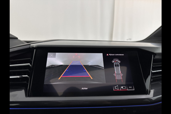 Audi Q4 e-tron 40 Launch edition S Competition 77 kWh [ 3-Fase-11kW ] {SOH-90%} (INCL-BTW) Aut. *HEATPUMP | PANO | LEATHER | MATRIX-LED | AUDI-SOUND | ADAPTIVE-CRUISE | HEATED-SPORTSEATS | AMBIENT-LIGHT | DIGI-COCKPIT | CAMERA | KEYLESS | DAB+ | 20''ALU*