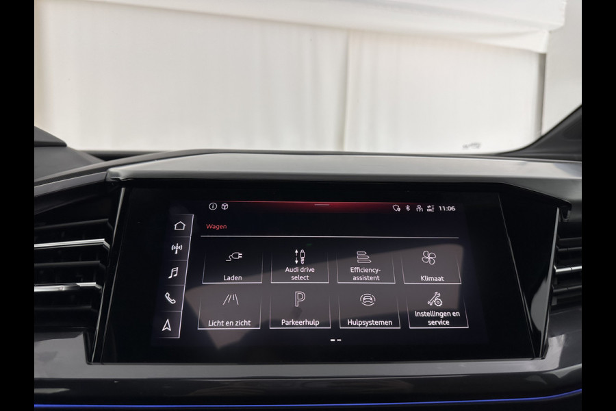 Audi Q4 e-tron 40 Launch edition S Competition 77 kWh [ 3-Fase-11kW ] {SOH-90%} (INCL-BTW) Aut. *HEATPUMP | PANO | LEATHER | MATRIX-LED | AUDI-SOUND | ADAPTIVE-CRUISE | HEATED-SPORTSEATS | AMBIENT-LIGHT | DIGI-COCKPIT | CAMERA | KEYLESS | DAB+ | 20''ALU*