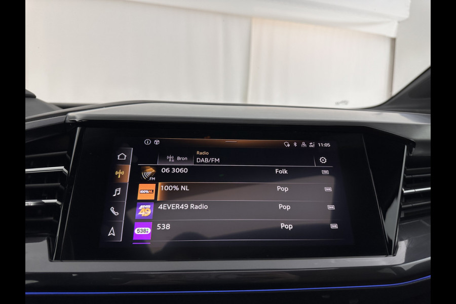 Audi Q4 e-tron 40 Launch edition S Competition 77 kWh [ 3-Fase-11kW ] {SOH-90%} (INCL-BTW) Aut. *HEATPUMP | PANO | LEATHER | MATRIX-LED | AUDI-SOUND | ADAPTIVE-CRUISE | HEATED-SPORTSEATS | AMBIENT-LIGHT | DIGI-COCKPIT | CAMERA | KEYLESS | DAB+ | 20''ALU*