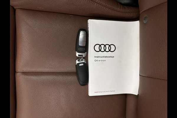 Audi Q4 e-tron 40 Launch edition S Competition 77 kWh [ 3-Fase-11kW ] {SOH-90%} (INCL-BTW) Aut. *HEATPUMP | PANO | LEATHER | MATRIX-LED | AUDI-SOUND | ADAPTIVE-CRUISE | HEATED-SPORTSEATS | AMBIENT-LIGHT | DIGI-COCKPIT | CAMERA | KEYLESS | DAB+ | 20''ALU*