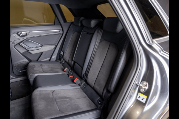 Audi Q3 45 TFSI quattro 2x S Line / 230pk / Panorama dak / B&O / Keyless / Achteruitrij camera /