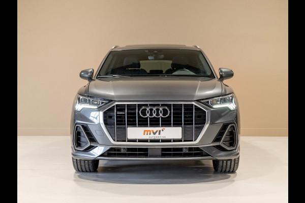 Audi Q3 45 TFSI quattro 2x S Line / 230pk / Panorama dak / B&O / Keyless / Achteruitrij camera /