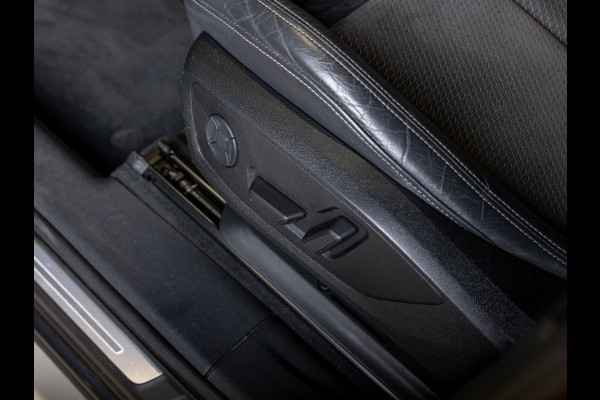 Audi Q3 45 TFSI quattro 2x S Line / 230pk / Panorama dak / B&O / Keyless / Achteruitrij camera /